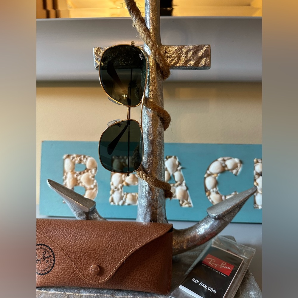 Ray bans like new!